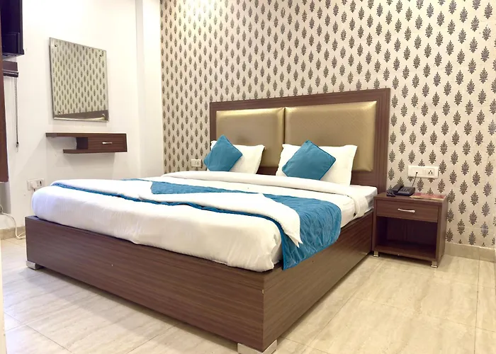 Hotel Pawan Plaza - Near Blk And Ganga Ram Hospital - Karol Bagh Delhi (National Capital Territory of India)