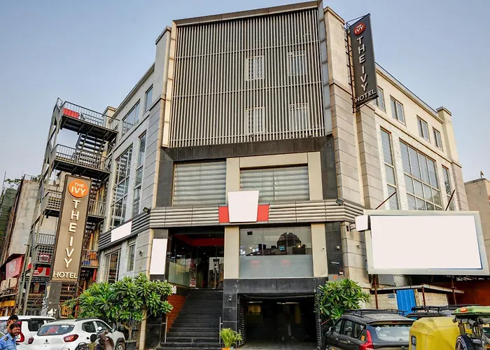 The Ivy Grand Hotel - 5 Minutes From Connaught Place And New Delhi Railway Station With Free Secured Parking