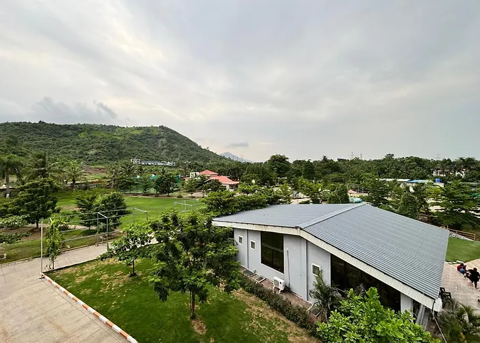 Hillrock Resort & Villas, Neral-Karjat