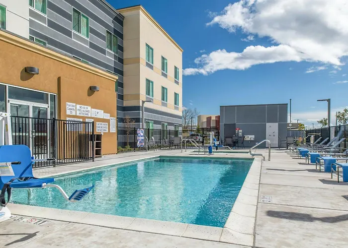 Fairfield By Marriott Inn & Suites Winters Davis