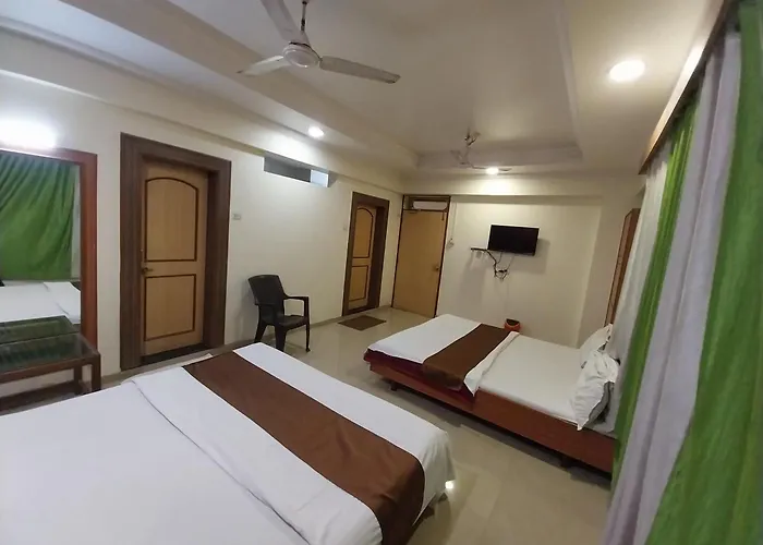 Hotel Om Park- Walkable Distance To Sai Baba Temple Shirdi