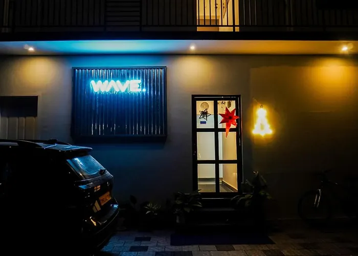 Wave Hotel Kochi