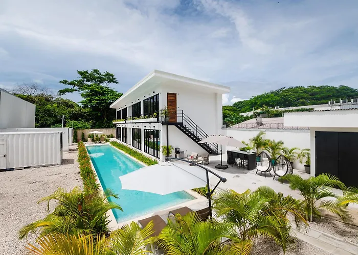 Nomad Containers - Adults Only Hotel Tamarindo