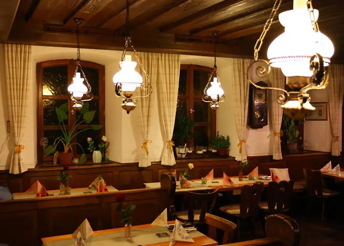 Landgasthof Hotel Zum Roß Dorfgütingen Feuchtwangen