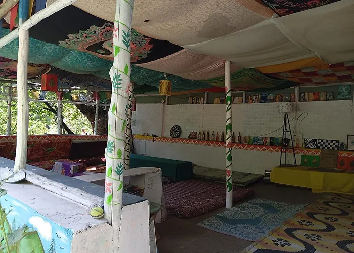 The Himalayan Hearth Hostel Manali 