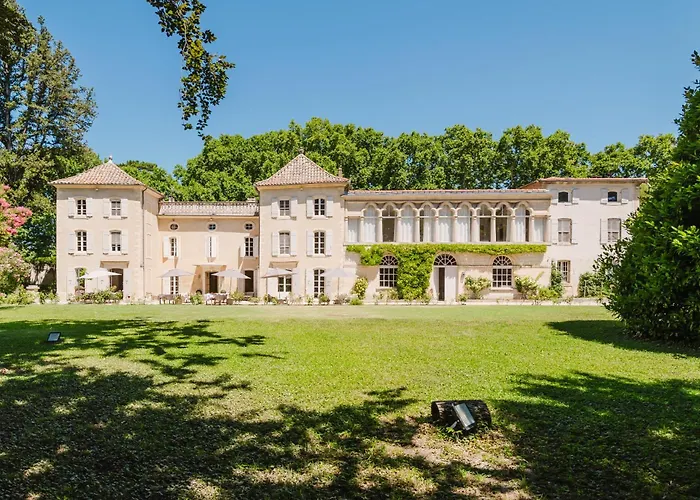 Château Saint Perret Avignon