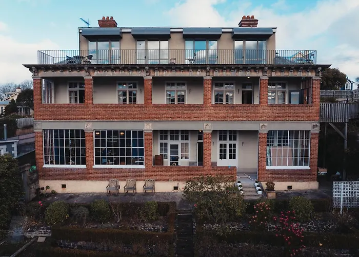 Dunedin House- Boutique Hotel