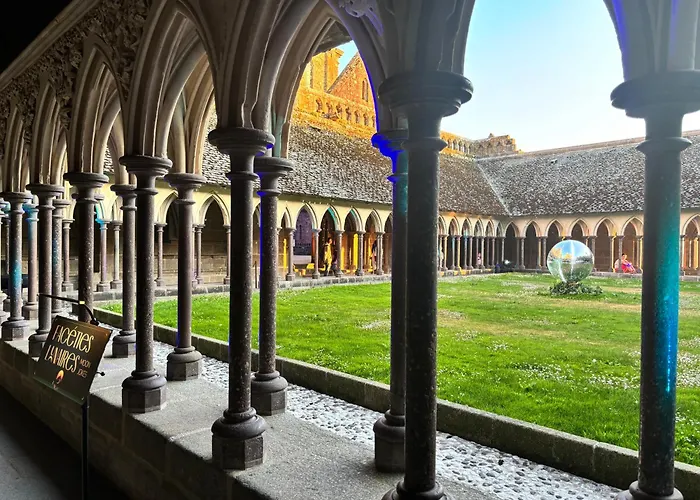 Hotel Le Duguesclin à Mont St. Michel