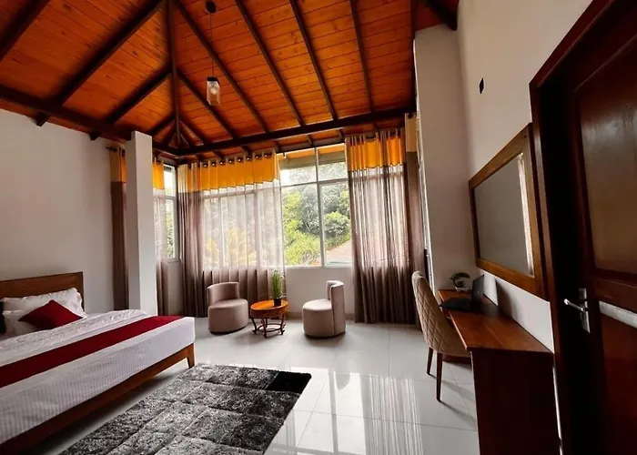 Hotel Danish Estate Dharamshala