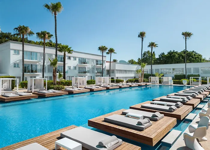 So White Beach Resort Agia Napa