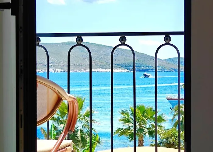 Villa Margarit Boutique Hotel Sarande