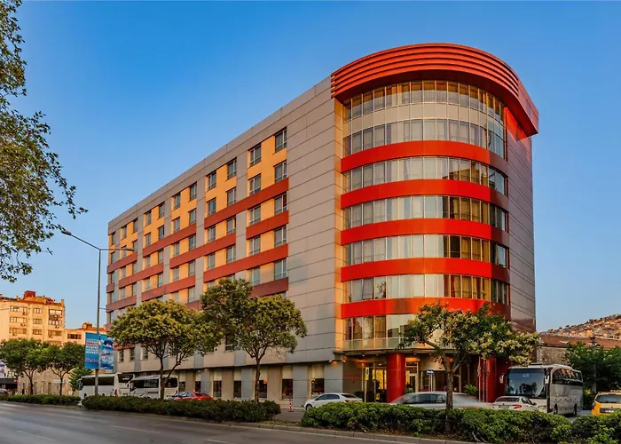 Ramada Plaza By Wyndham Izmir Hotel