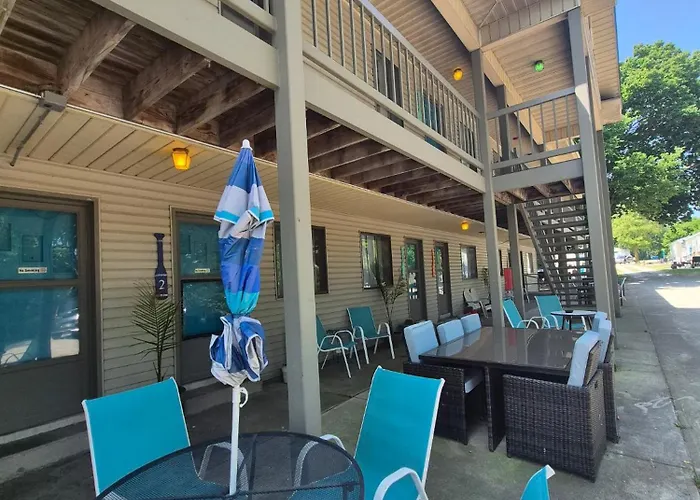 Lake Point Motel Marblehead