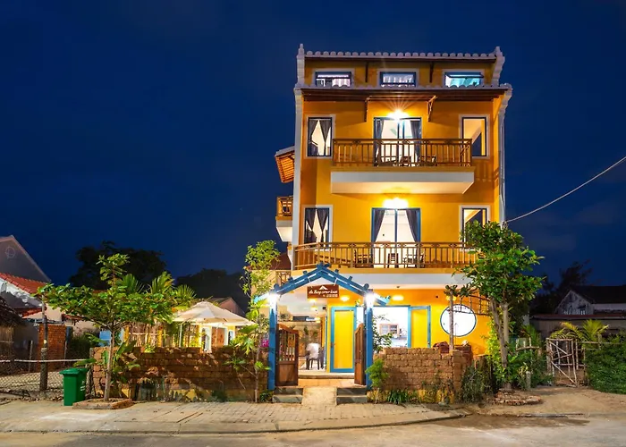 An Bang Corner House Bed & Breakfast
