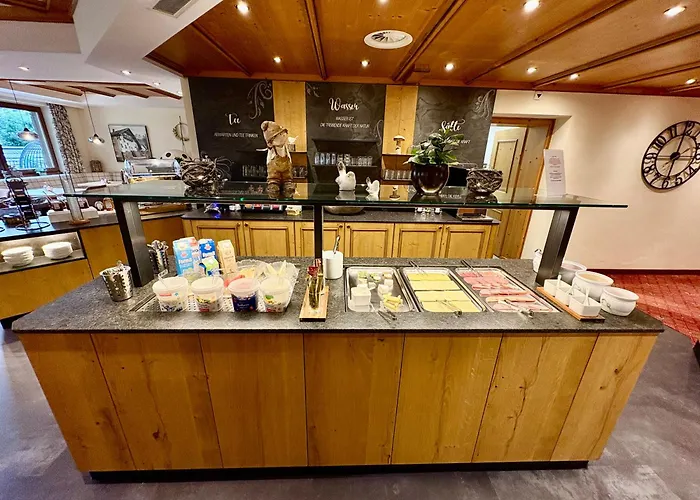 Hotel Garni Rifflsee St. Leonhard im Pitztal