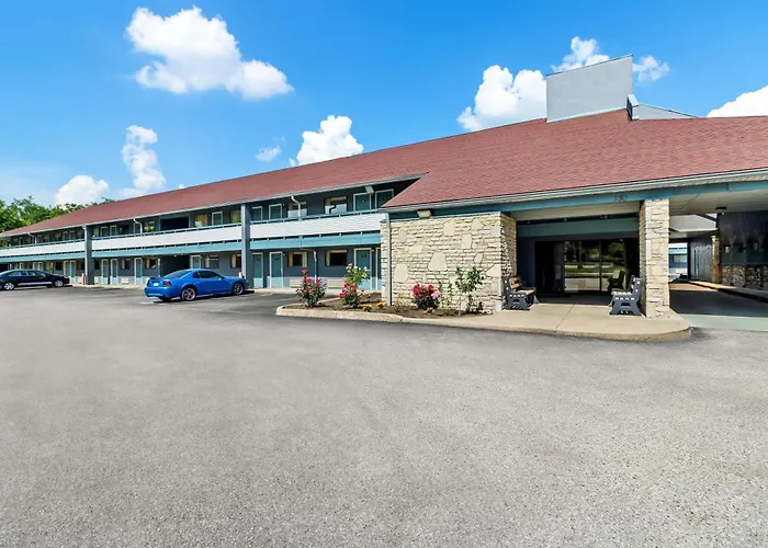 Super 8 By Wyndham Cincinnati-Springdale Oh