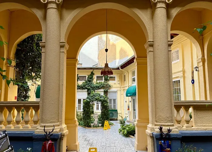 Oasis Inn Budapest