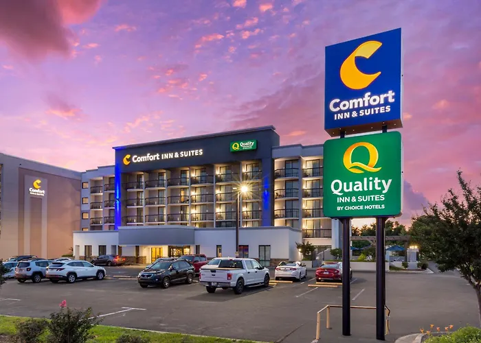 Comfort Inn & Suites Spring Lake - Fayetteville Near Fort Bragg