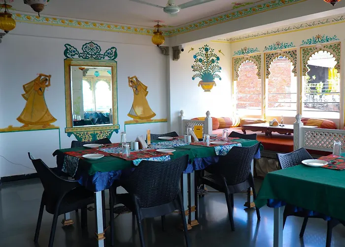 Hotel Mewar Haveli - At Lake Pichola Udaipur