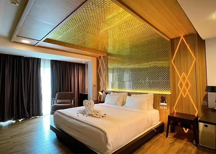 Holatel Hotel Phitsanulok