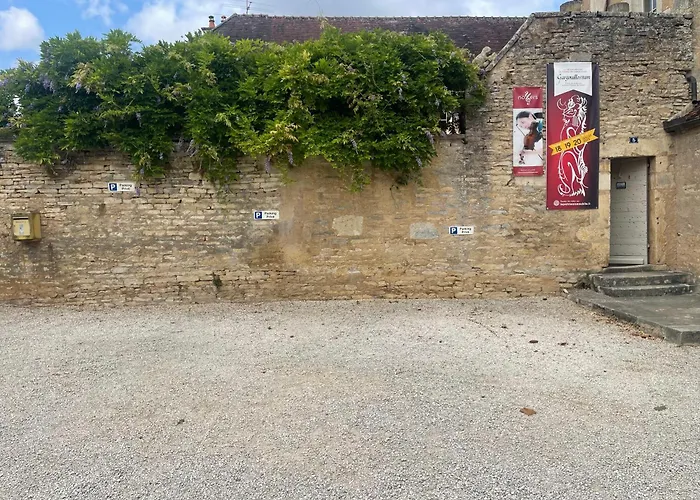 Hotel Le Prieuré à Noyers-sur-Serein