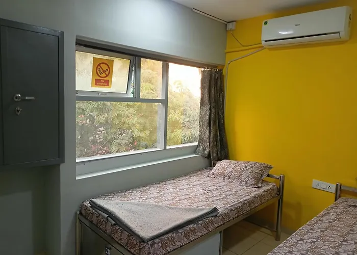 Shiv Sai Dormitory Vadodara