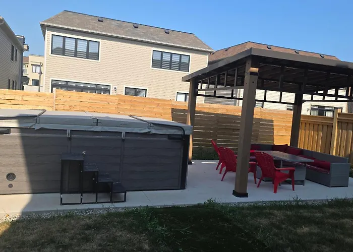 Paradise Villa Bowmanville
