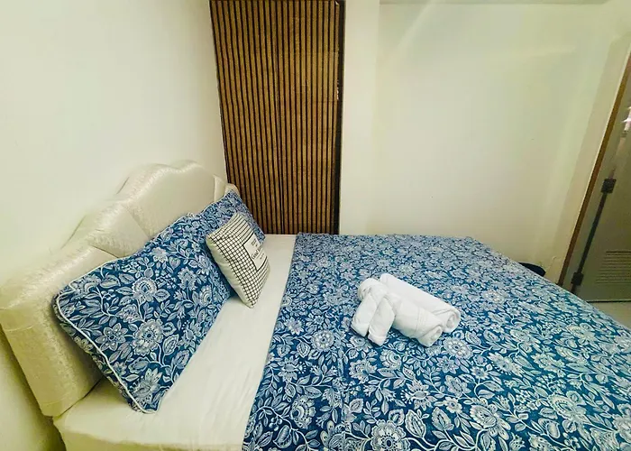 Ree House Sukhumvit Adults Only Guesthouse Near Mrt กรุงเทพมหานคร