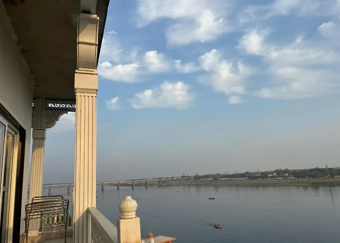 Iskcon Prayagraj Guest House