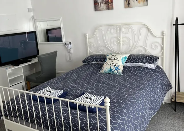 Cutter Hotel Weymouth