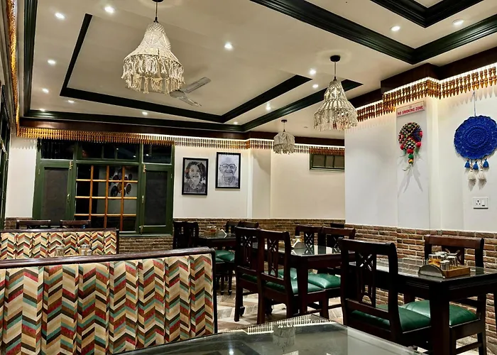 Hotel Ratan Mussoorie