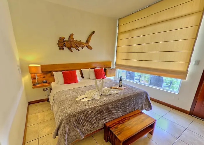 Hotel Albatross Puerto Ayora 