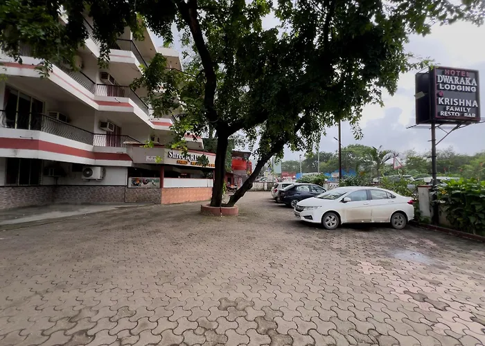 Hotel Dwaraka Thane