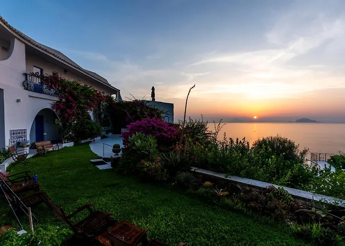 Hotel Punta Scario Malfa 