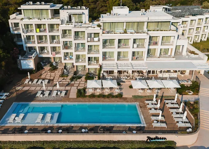 Radisson Resort Plaza Skiathos Kanapitsa 