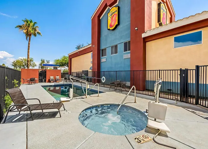 Hotel Super 8 By Wyndham Marana/Tucson Area