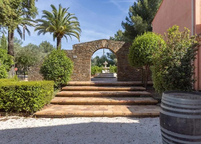 Chateau Maravenne La Londe-les-Maures
