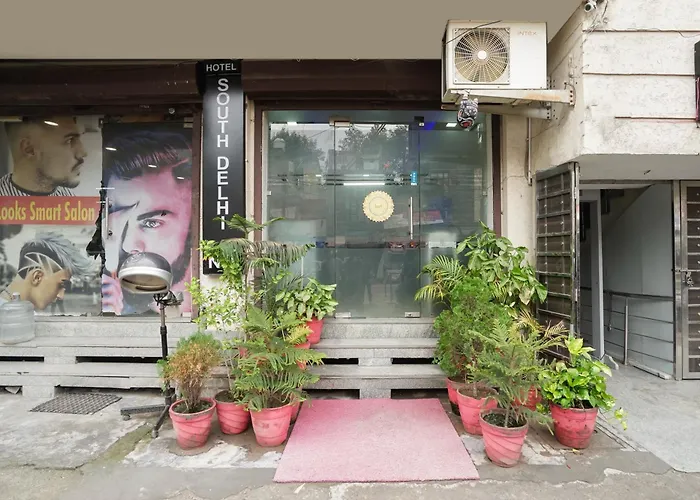 Hotel South Delhi Inn Just 10 Minute Away Form Nizamuddin Railway Station New Delhi