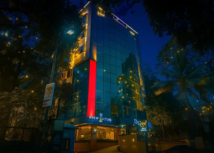 Fabhotel Prime Deccan 8 - Nr Law College Pune