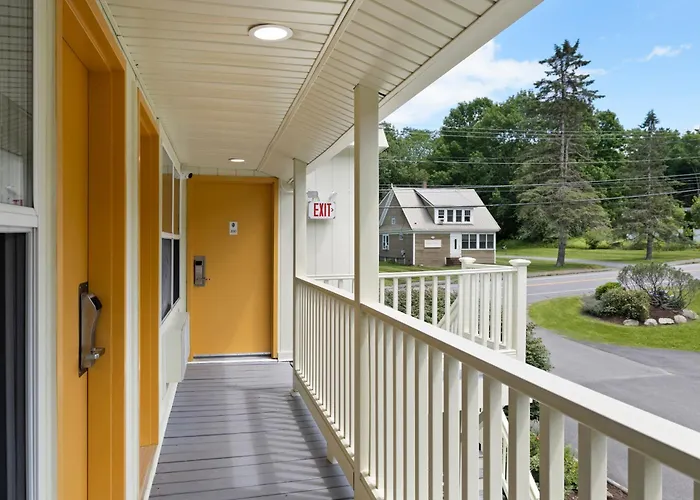 Harkness Brook Inn Rockport