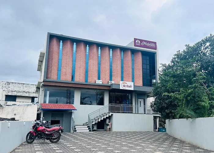 Hotel Majestic, Uchgaon Nh4 Kolhapur