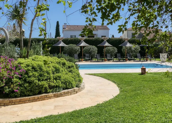 Logis Hotel Le Rodin Arles