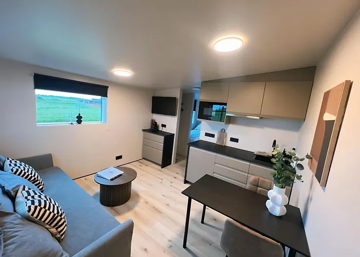 Garthur Apartments Gardur