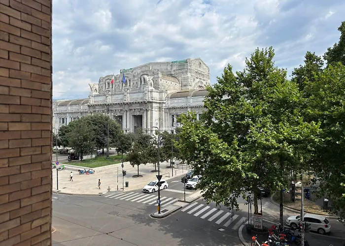 Av Hotel Milano