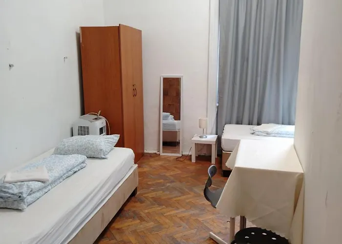 Wesselényi Rooms near Gozsdu Udvar Budapest