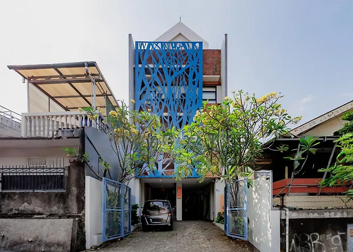 Reddoorz Plus Near Radio Dalam 3 Jakarta