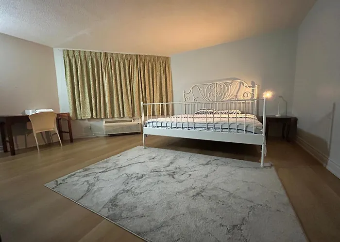 Idlewood Inn Toronto