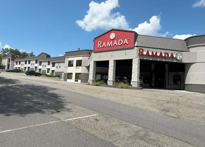 Ramada By Wyndham Newburgh/West Point Hotel