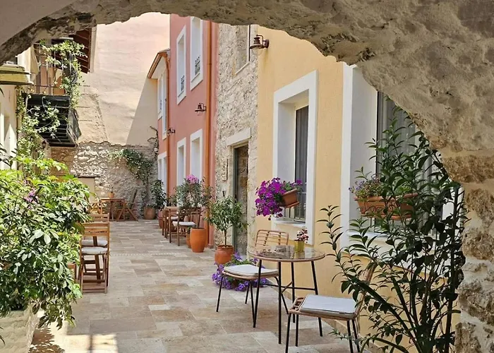 Limeria Studios & Maisonettes Parga