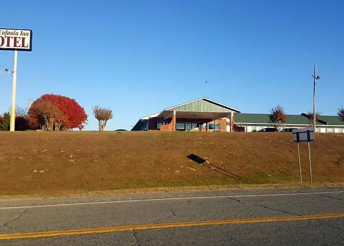 Lake Eufaula Inn & Suites Checotah